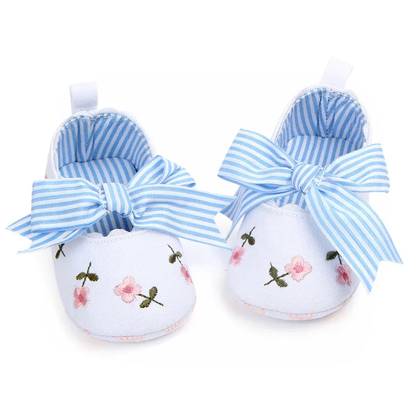 Patapata# Baby Girl White Lace Floral Prewalker Shoes