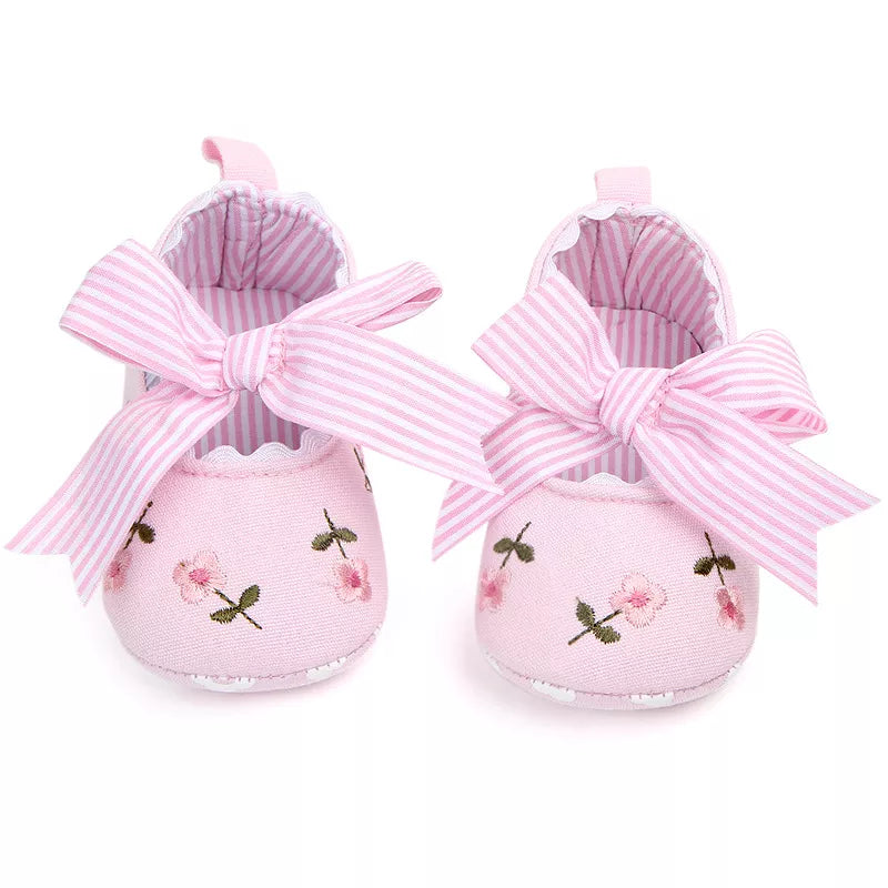 Patapata# Baby Girl White Lace Floral Prewalker Shoes