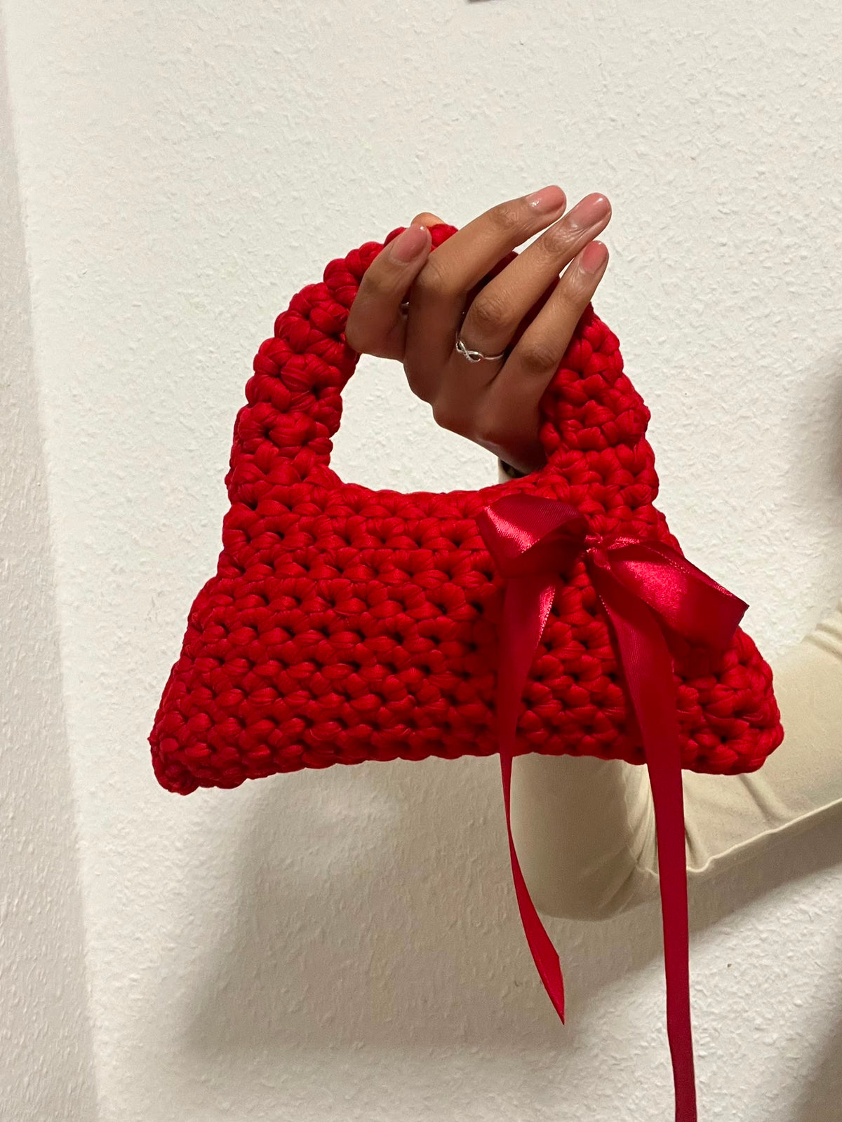 WEARABLE CROCHET BAG